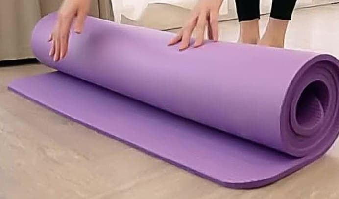 極厚上質ヨガマット 快適な座り心地